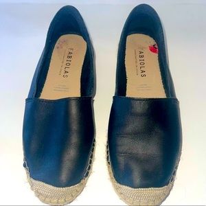 SALE! Fabiolas espadrilles black leather flats sz 6